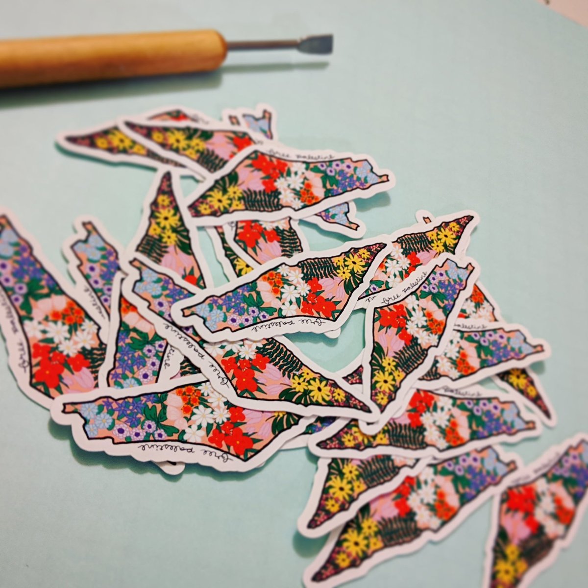 PStarryeyes's tweet photo. These beautiful stickers were designed and ordered by @fadyaburbar!! They came out beautifully! 😊 #stickers #stickershop #smallbusiness #stickermaker https://t.co/QCdfDzDOEY