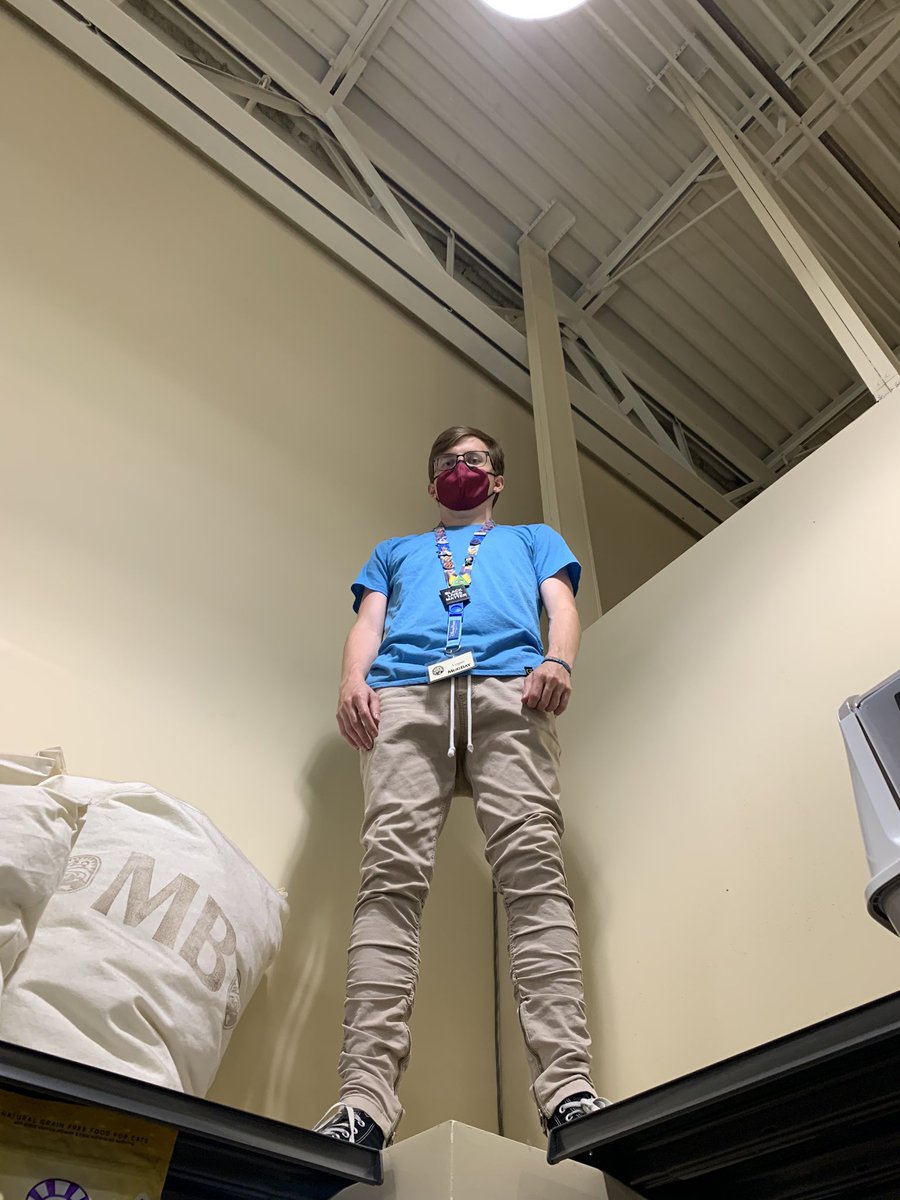 Mcgillligan's tweet photo. Slow day. Had a photo shoot. Twitter don’t let this flop https://t.co/zLfN7KfRO5