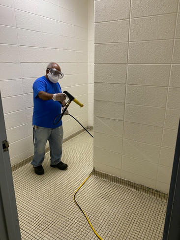 pvdschools's tweet photo. We're continuously disinfecting and deep cleaning all spaces in our schools, including bathrooms, as we work to prepare our buildings to safely welcome back students, faculty, and staff. #PPSDfall2020 https://t.co/ek3CXYP0Px