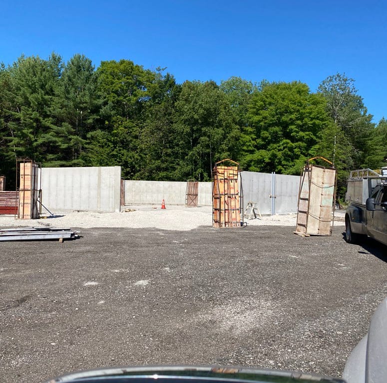 AVPConInc's tweet photo. First #VPStoraDome foundation of the 2020 season is now poured & ready for a custom superstructure in Orillia, ON. This wall turned out excellent & was completed by our project partner @schoondbros Our client on this project is the @simcoecounty 🔨 #storagebuildings https://t.co/Lhi51D63Mr