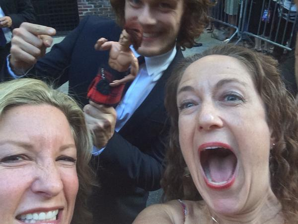 MyOutlanderPurg's tweet photo. The event was six years ago. The photo is timeless. 😍😍😍 #Outlander #Season1 #Howhasitbeen6years  #JAMMFmeetsJAMMF #PocketJamie #BigJAMMFLilJAMMF https://t.co/aZBirJqGQ2