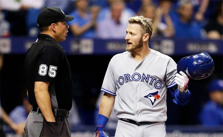 umpattirecom's tweet photo. Scheurwater on the dish for a close one in Toronto...right now...and in this pic. #plateump #WSHvsTOR https://t.co/F8Wh9ojWQu