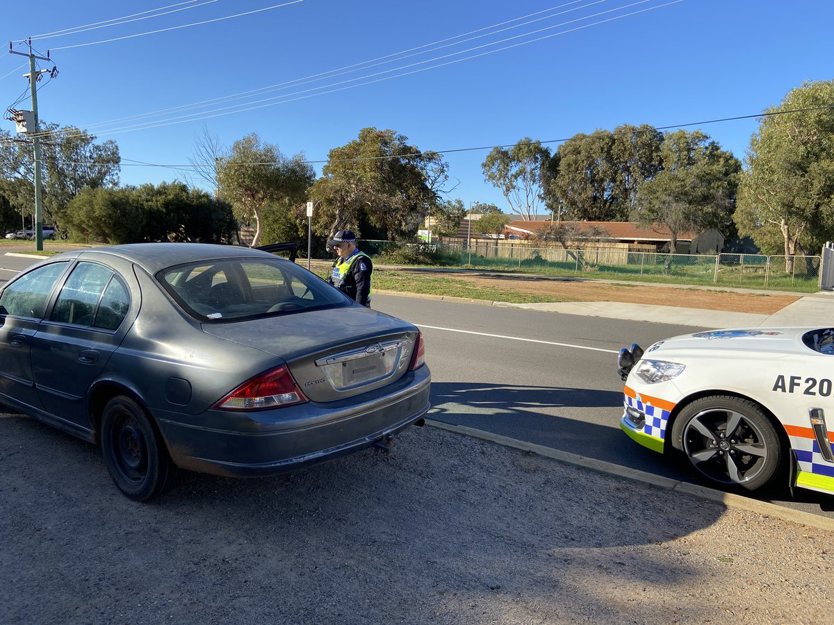 GeraldtonPol's tweet photo. Driver stopped in Wonthella today. Vehicle found to be displaying false plates and its work order had expired. The driver was subject to 3x court suspensions. Vehicle was seized. #fb #mwgteg #datewithamagistrate https://t.co/o06pIshMTx