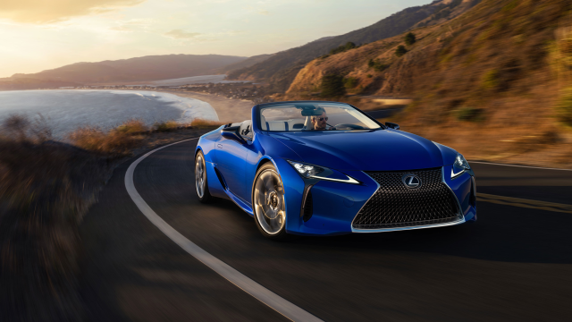 eric_mags's tweet photo. 16 Jaw-Dropping Pictures of the #Lexus #LC500 Convertible https://t.co/BB46YkTrUK https://t.co/zI7N5DoMpX