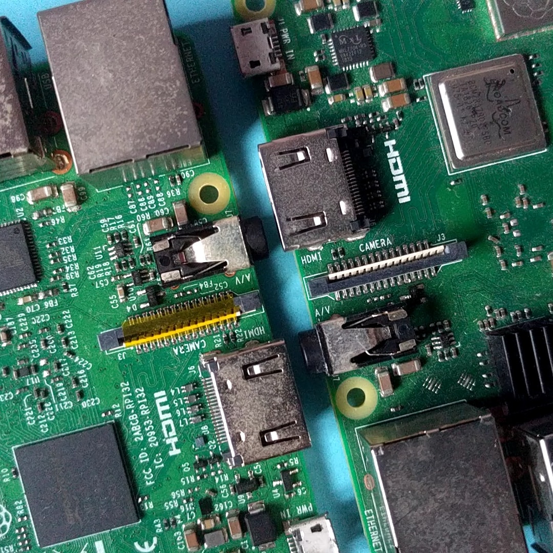 PInvent95's tweet photo. Camera connector Raspberry Pi 3

Pasang je ribbon cable camera ke raspi, ikut beberapa langkah seperti yang tertera di website Raspberry Pi, dah boleh guna.

#pinvent #raspberrypi #raspicamera #electronics #ribboncable #pi3 #raspi #cytrontech #cytrontechnologies https://t.co/sMZcCKUM16