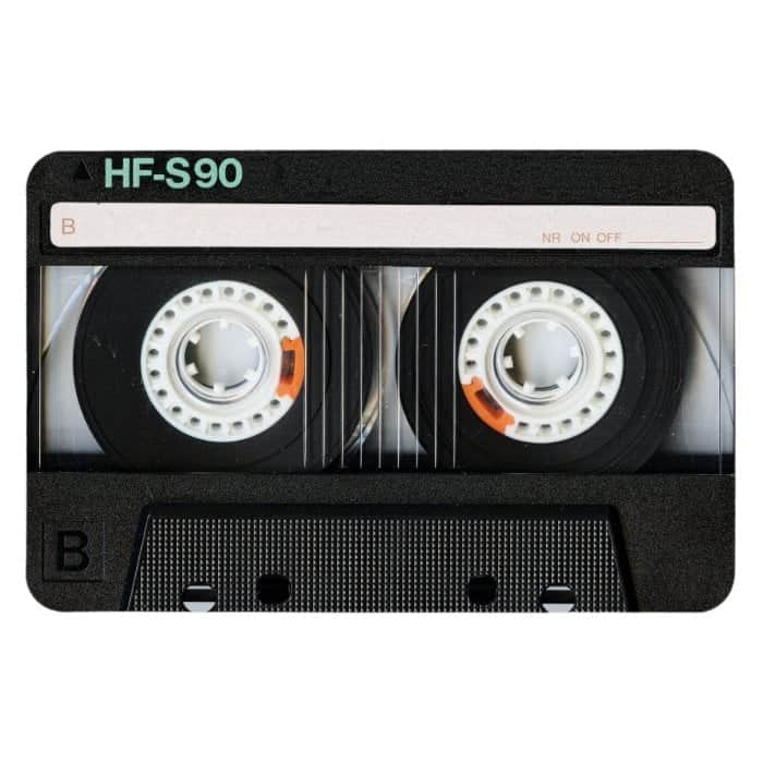 DesveRadio's tweet photo. Día de traer algunos recuerdos con música. Ven a distraerte un rato en Radio LCDE hoy Miércoles a las 10 de la noche. https://t.co/SBZhpwKcxw https://t.co/zb0tofDq3W