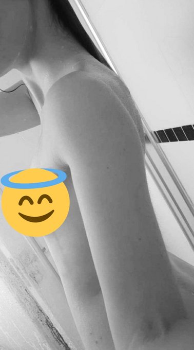I love getting wet in the morning 💦💦  To see more of my petite body, sub to my OF for $3 for 30 days<a href="/tag/shower"class="tags"><span>#shower</span></a><a href="/tag/petite"class="tags"><span>#petite</span></a><a href="/tag/nsfw"class="tags"><span>#nsfw</span></a><a href="/tag/noods"class="tags"><span>#noods</span></a><a href="/tag/onlyfans"class="tags"><span>#onlyfans</span></a><a href="/tag/nsfwtwitter"class="tags"><span>#nsfwtwitter</span></a>