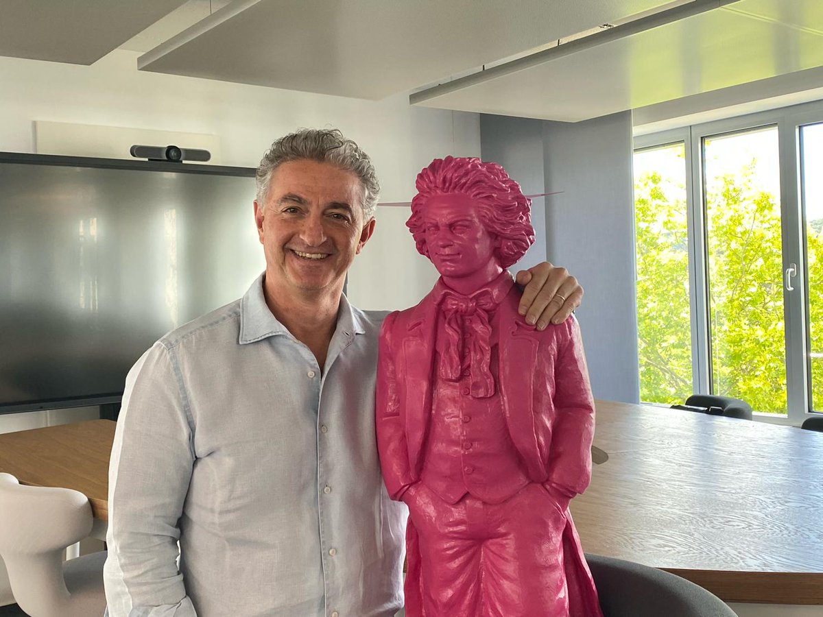 Adel Al-Saleh (@adel_al_saleh) on Twitter photo Our colleagues <a href="/tsystemssg/">T-Systems Singapore</a> are celebrating #Beethoven's birthday in a very special way, sponsoring a #digital 360° ’Ode to Joy’ organized by the German Embassy in Singapore. Tune in at 2pm CEST:
FaceBook: lnkd.in/dzPv6xS
Youtube: lnkd.in/d_HaePE #telekomwall Our colleagues <a href="/tsystemssg/">T-Systems Singapore</a> are celebrating #Beethoven's birthday in a very special way, sponsoring a #digital 360° ’Ode to Joy’ organized by the German Embassy in Singapore. Tune in at 2pm CEST:
FaceBook: lnkd.in/dzPv6xS
Youtube: lnkd.in/d_HaePE #telekomwall