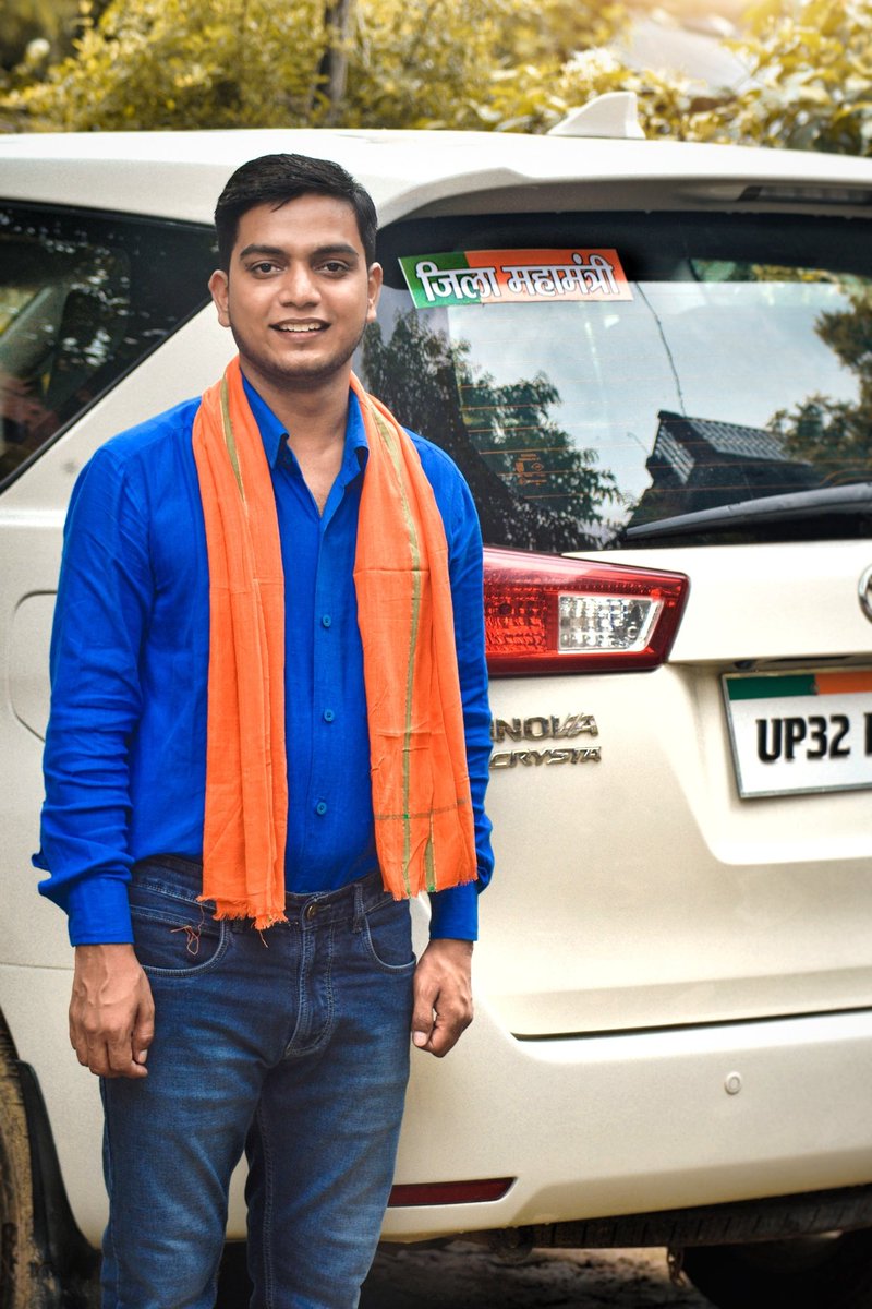 2190saurabh's tweet image. उत्तम से सर्वोत्तम 
वही हुआ...
जिसने आलोचनाओं को 
सुना और सहा है !!