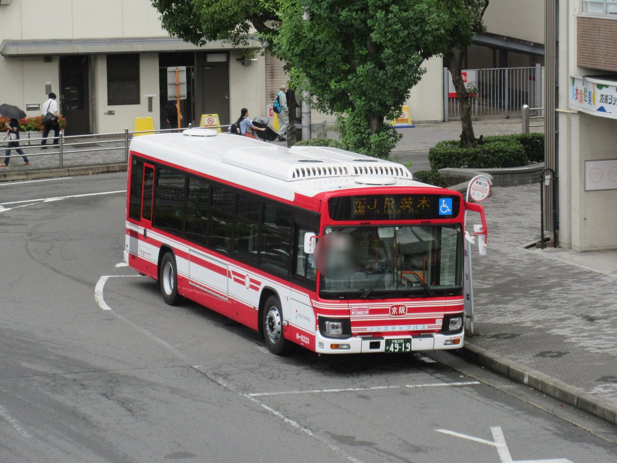 京阪バス N-6323：[3B]JR茨木 N-6323：[12]上鳥飼北 N-6324：[72]穂谷