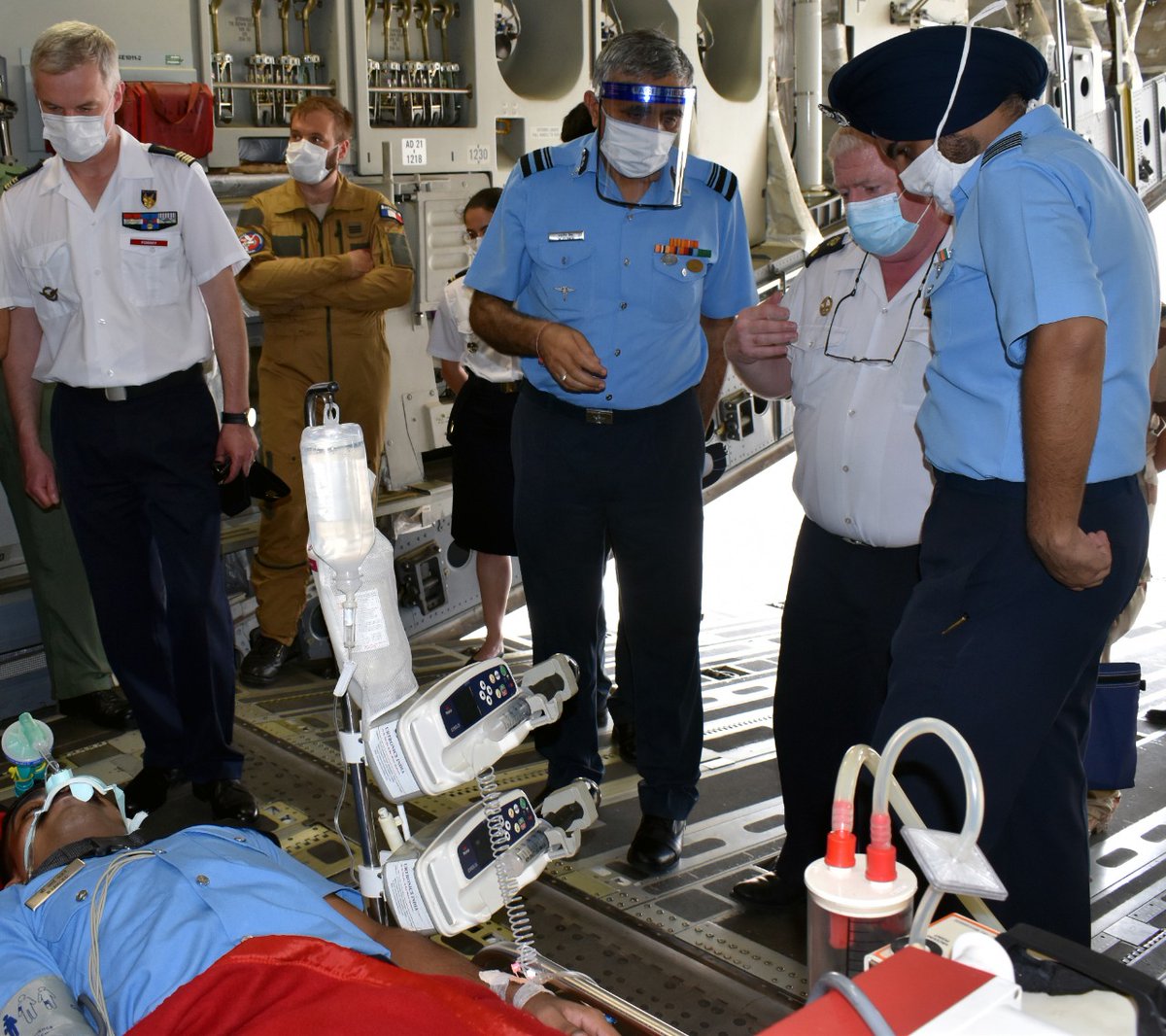 The IAF delegation was led by ACAS Medical, AVM Daljit Singh. Other senior IAF Medical Offrs were also present for the interaction. C-17 'Ambulance Version' for mass casualty carriage & procedure for transfer of casualties on a Patient Transfer Unit (PTU) was demonstrated.