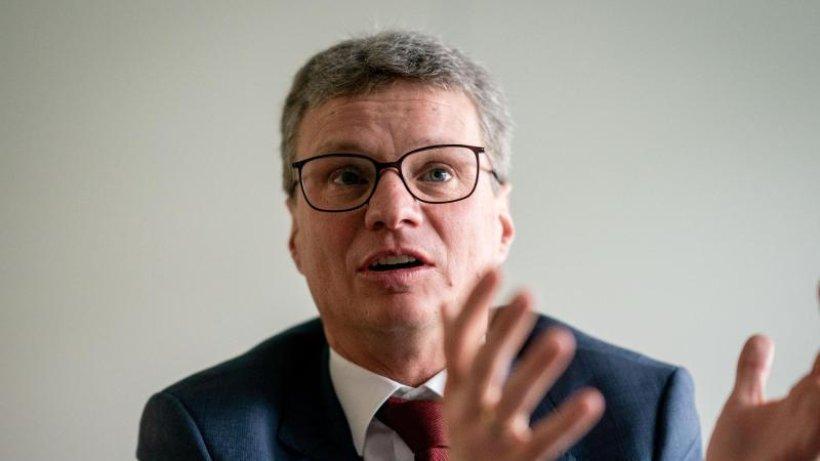 morgenpost's tweet photo. Sibler: Preußen-Stiftung nicht zum Bund schieben https://t.co/mTOcChJ6nK https://t.co/qFk2ipAxG2
