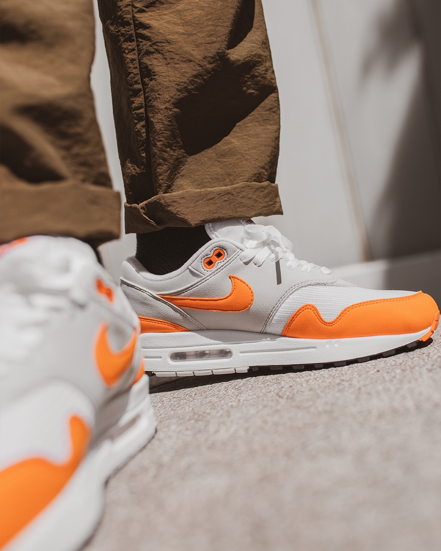 nike air max 1 anniversary magma orange