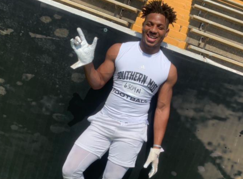 sixstarfootball's tweet photo. INSIDER: Northwest RB prospects to know (2021) — Six Star Football takes a look at several of NW region's top prospects, including @0_jackson2   @CStringer22   

https://t.co/Kc9qXlhZvH https://t.co/qbMGP4o0rK