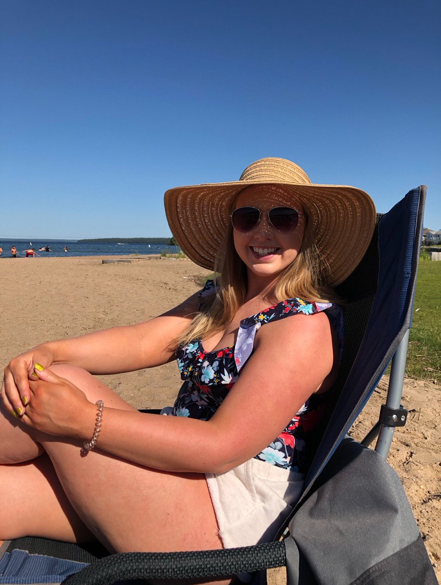 AdrienneLucky's tweet photo. Hot weather at the lake yesterday 😎 https://t.co/KwVtRP2Uai