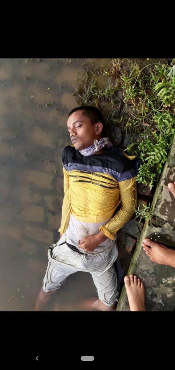 Agr1698's tweet photo. @puvvnl1912 @ANI @ndtv @timesofindia @TheLallantop @Dm_Gorakhpur @CMOfficeUP @UPPCLLKO @EMofficeUP @PMOIndia @RahulGandhi @yadavakhilesh @ravishndtv No action has been taken by electricity department and yesterday evening one person died because of electric wire fall down in water @CMOfficeUP @Dm_Gorakhpur @myogiadityanath @UPPCLLKO @1912PVVNL https://t.co/ZQ3srduBpK