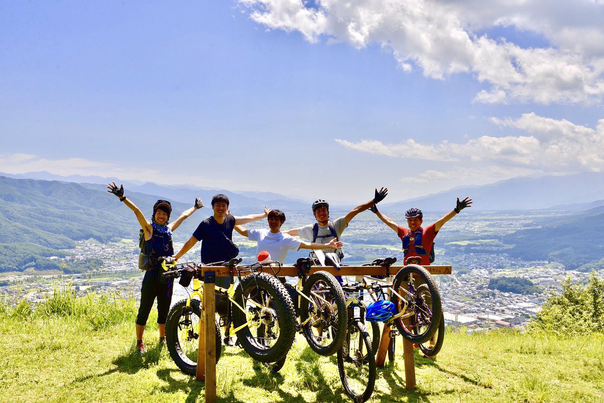 NonbiriCycling's tweet photo. - 速度を変える、世界が変わる -
好きなスピードで、好きなところへ。
心地よい自分を探す旅に出かけよう🚲

辰野サイクリングマップ１
辰野サイクリングマップ２
↓HPはこちら↓
https://t.co/Heumr6vEju

サイクリングマップ３も、まもなく完成です✨ https://t.co/z22Gmuk4QT