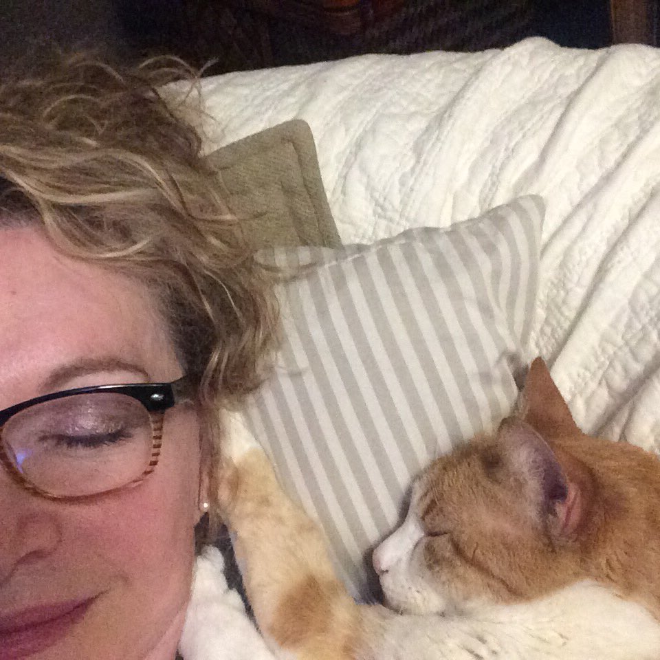 chp35mm's tweet photo. @HeidiHidyHoberg This is one of our fav shots of Cynthia with the love of her life, Mo. he passed away last year. We will combine their ashes before we spread them in the ocean. https://t.co/YfoJCM7ID9