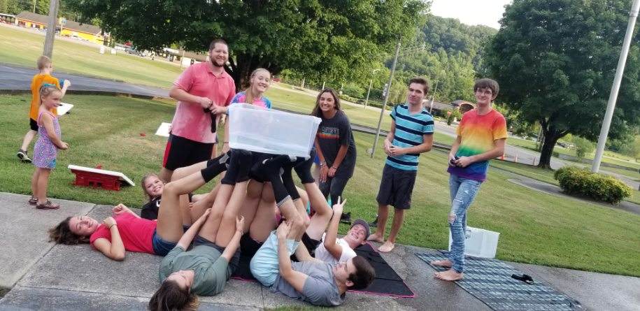 nbbcYroc's tweet photo. Had a great teen night tonight! Games (some people got a little wet), food, music, and Bible study! Can't wait to get back to normal! https://t.co/2kkHKwStOt
