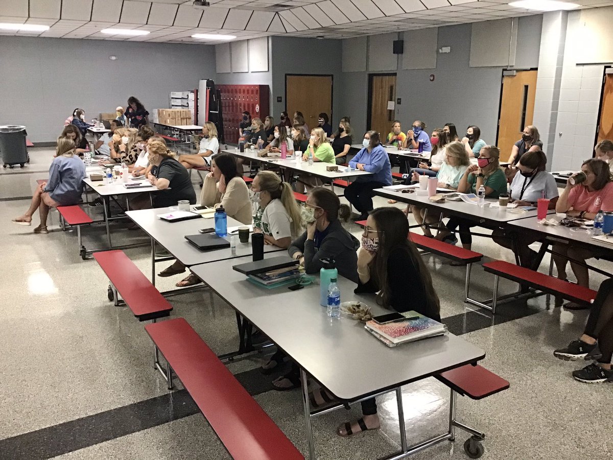 Starting the school year with <a href="/ManuelScott/">Dr. Manuel Scott</a>  #sumnerconnect #greaterthan #humbleyourself