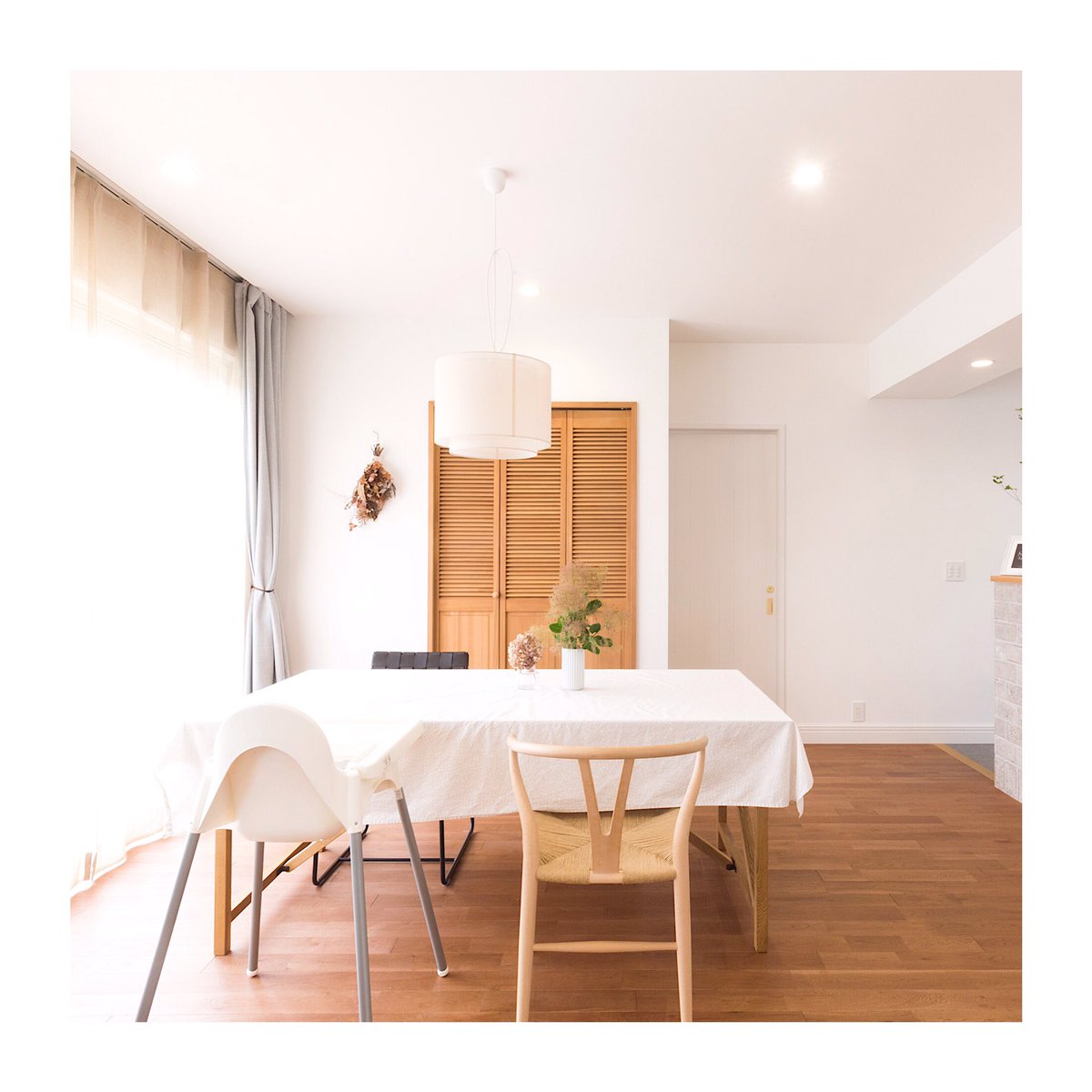 housestage1's tweet photo. .
house stage 施工例
natural standard house
詳しくはハウスステージと検索
.
日々の生活の中で細かい日用品は沢山ありますよね。リビングやダイニングにも収納があるとスッキリとした生活が送れますね。
https://t.co/a8W4LlXU2R…
.
#ハウスステージ #インテリア #名古屋工務店 #リビング収納 https://t.co/oUkrlsnaus