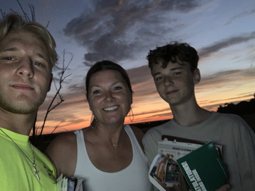 jennmahan's tweet photo. No filter needed! #walkwithmyboys #itshotinctx #cherishedtime #willalwaysbemylittles #imtheshortone @ty_tilson https://t.co/8DAVGh24iH