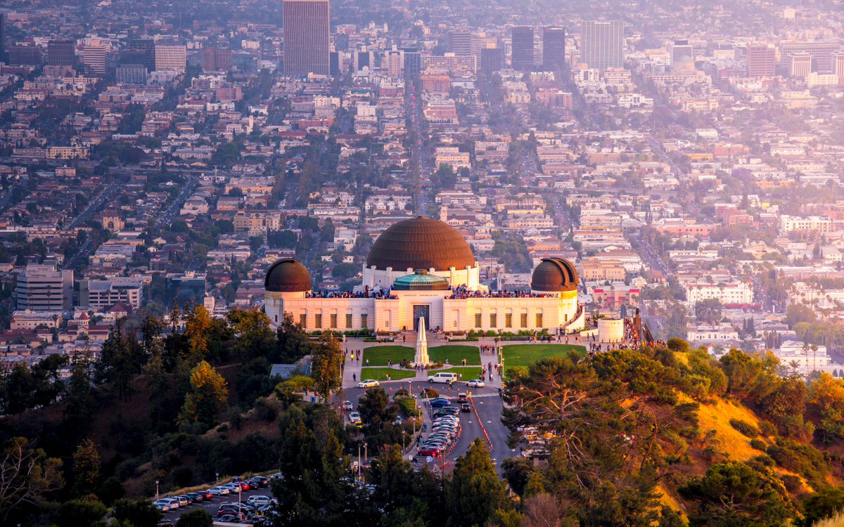 "La La" by Ian Beckley || Featuring @griffithobserv || #GriffithObservatory #LosAngeles #LaLaLand https://t.co/qPauzMVKVk