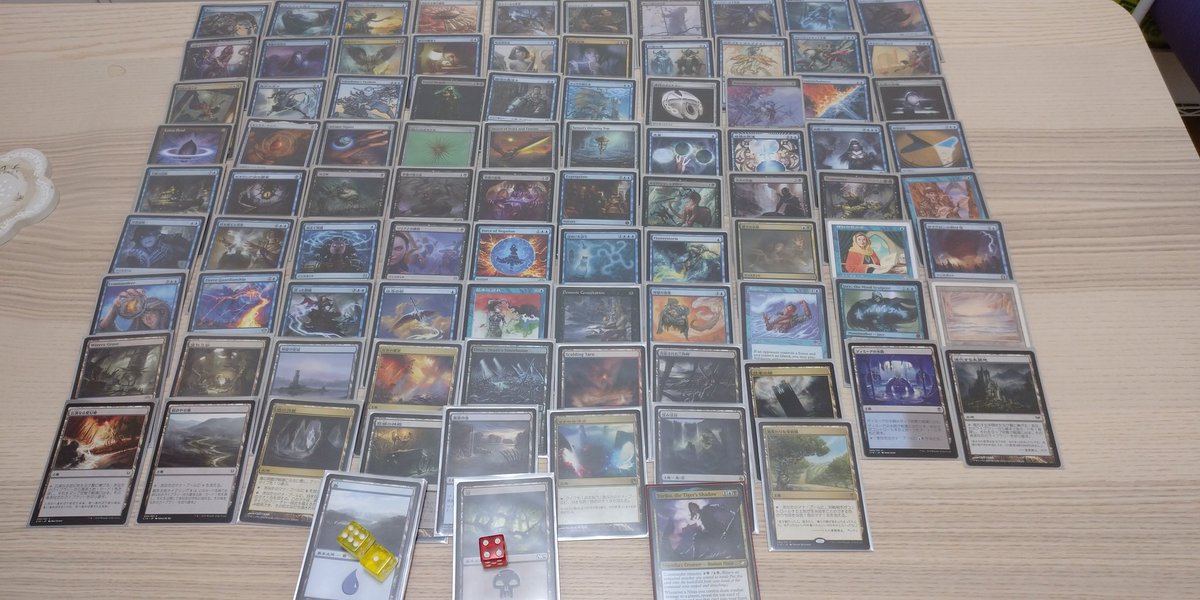 EDH組んだ！
ジェネラルはアノアのミステリーブースターから出てきた百合子
モックスとかマナクリプトとかフェッチとか欲しいけど高いのでジェネリック