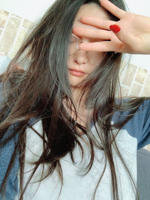 寝起きは最高にヤバイですよ。。。🥴 https://t.co/8Mc7TklKVi