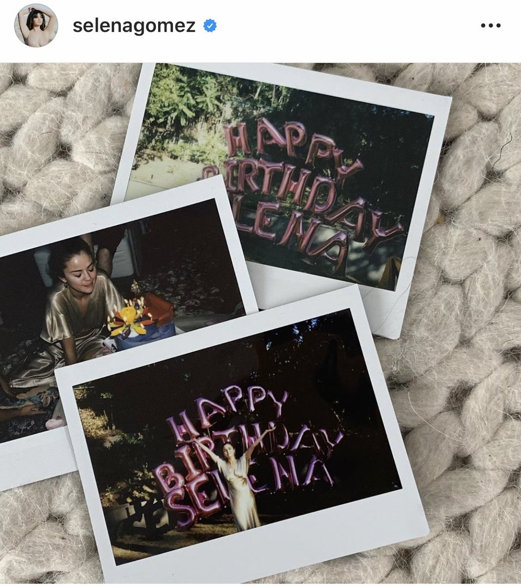 Going back to the BLACKPINKs mystery feature post, which was posted on Selena’s birthday, some fans have noticed how similar the background appears to a cake. It was also noted by fans how Selena’s birthday post with her balloons and the background are black and pink.