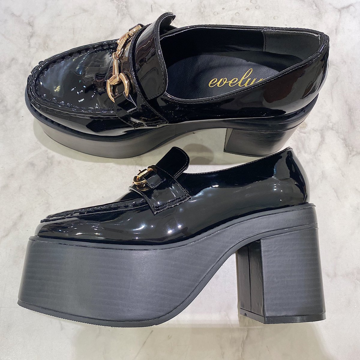 Evelyn Evelyn ラフォーレ原宿 Autumn Collection 厚底ビットシューズ Price 5 900 Tax 毎年大人気の厚底シューズです Evelynの靴は長時間履いてても 疲れにくく 歩きやすさ抜群 身長も盛れるのでオススメですよ 是非チェックしてみて Evelyn Evelyn ラフォーレ原宿 Autumn Collection 厚底ビットシューズ Price 5 900 Tax 毎年大人気の厚底シューズです Evelynの靴は長時間履いてても 疲れにくく 歩きやすさ抜群 身長も盛れるのでオススメですよ 是非チェックしてみて