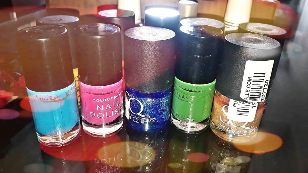 New video up all about my 'Nail Polish Collection' that I am loving currently from brand Oriflame, Stay Quirky & more. 

Video Link 👇
youtu.be/sMFzYNhdcPM

#indianyoutuber
#indianfashionblogger #nailpolishlovers #nailpolishreview #stayquirkynailpolish #oriflamenailpolish