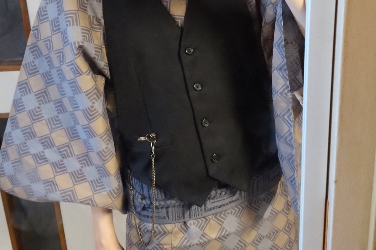 しふぁ 帯とベストで懐中時計を垂らしたりできます ロマン