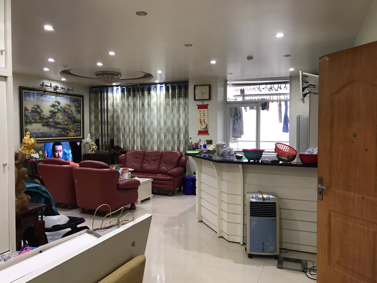 dinhcongmorong's tweet photo. Bán căn góc tầng 12 Tòa Licogi 12 - S�� 21 phố Đại Từ 
Diện tích 112m2, 3 ngủ, 2 wc
1 Tầng CHỈ 6 CĂN 
Nội thất để lại đầy đủ: Salon, sàn đá, cơ bản... 
Phí dịch vụ chỉ 4.400đ/m2 rất thấp.
Sổ đỏ vĩnh viễn. giá 2,7 tỷ ~ 23tr/m2
Liên hệ 0977411290 https://t.co/JTv8vJPsa9
