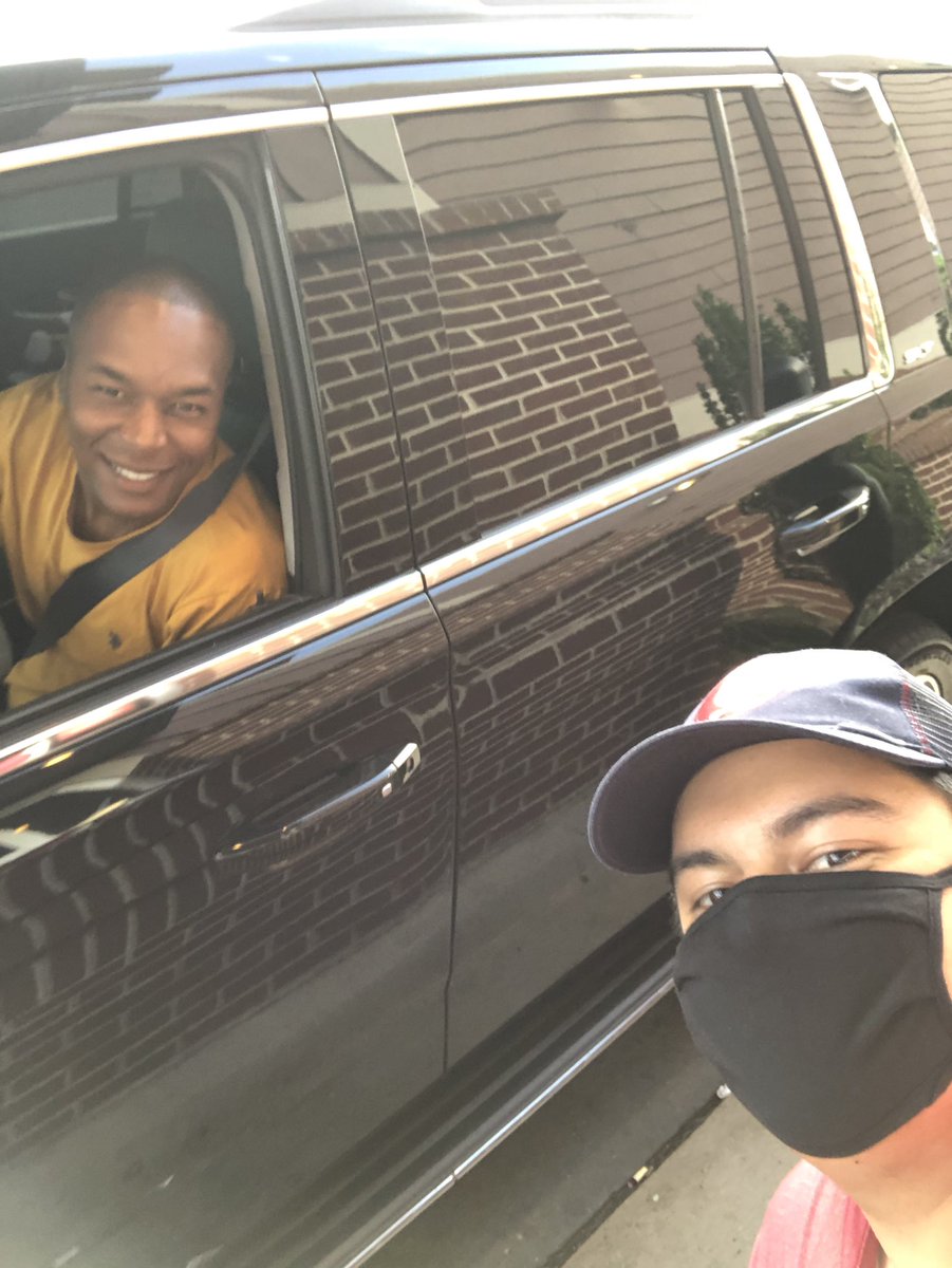 Lawrence38Tyler's tweet photo. Had the pleasure of meeting Arkansas legend @alucas80 not once, but twice! https://t.co/3Lyv4v3w2K