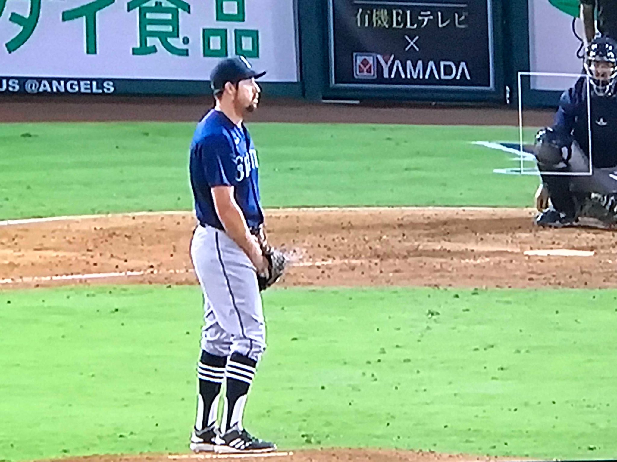 Bryan Beban Uniwatch Philhecken Sweet Stirrup Game From Mariners Pitcher Bryan Shaw Sadly Though He Has Them On Backwards T Co Shlqbnpv3o Twitter Bryan Beban Uniwatch Philhecken Sweet Stirrup Game From Mariners Pitcher Bryan Shaw Sadly Though He Has Them On Backwards T Co Shlqbnpv3o Twitter