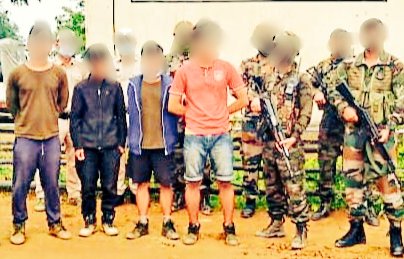 ProAssam's tweet photo. #HarKaamDeshKeNaam
@official_dgar apprehended 4 cadres of #KYKL & #PREPAK near #Kasong, #Manipur on Jul 27. The apprehended individuals have been handed over to #KasomKhullen Police Station for further investigations. @SpokespersonMoD @adgpi @easterncomd @PRODefImphal https://t.co/Xit3hZScKf