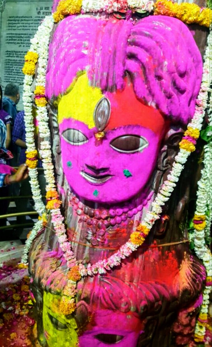  #ThreadThe only  #Pashupatinath Temple in IndiaHUGE  #SHIV LINGAM WITH 8 FACESUniqueness:1. The second Pashupatinath temple of lord Shiva in the world after Nepal2. The only  #ashtamukhi (8 faced) shiv lingam in the world (Nepal has 4 faced shiv lingam)1/n