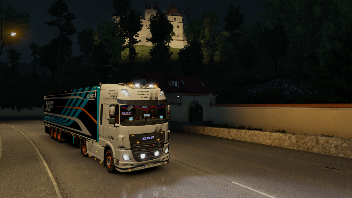 carlos_chbn's tweet image. @SCSsoftware @DAFTrucksNV #DAFUnityEdition 
DAF trucks screenshot contest.

Bran Castle "Castelul Bran" - Romania ( "Road to The Black Sea Map" ) - 1st Part.
