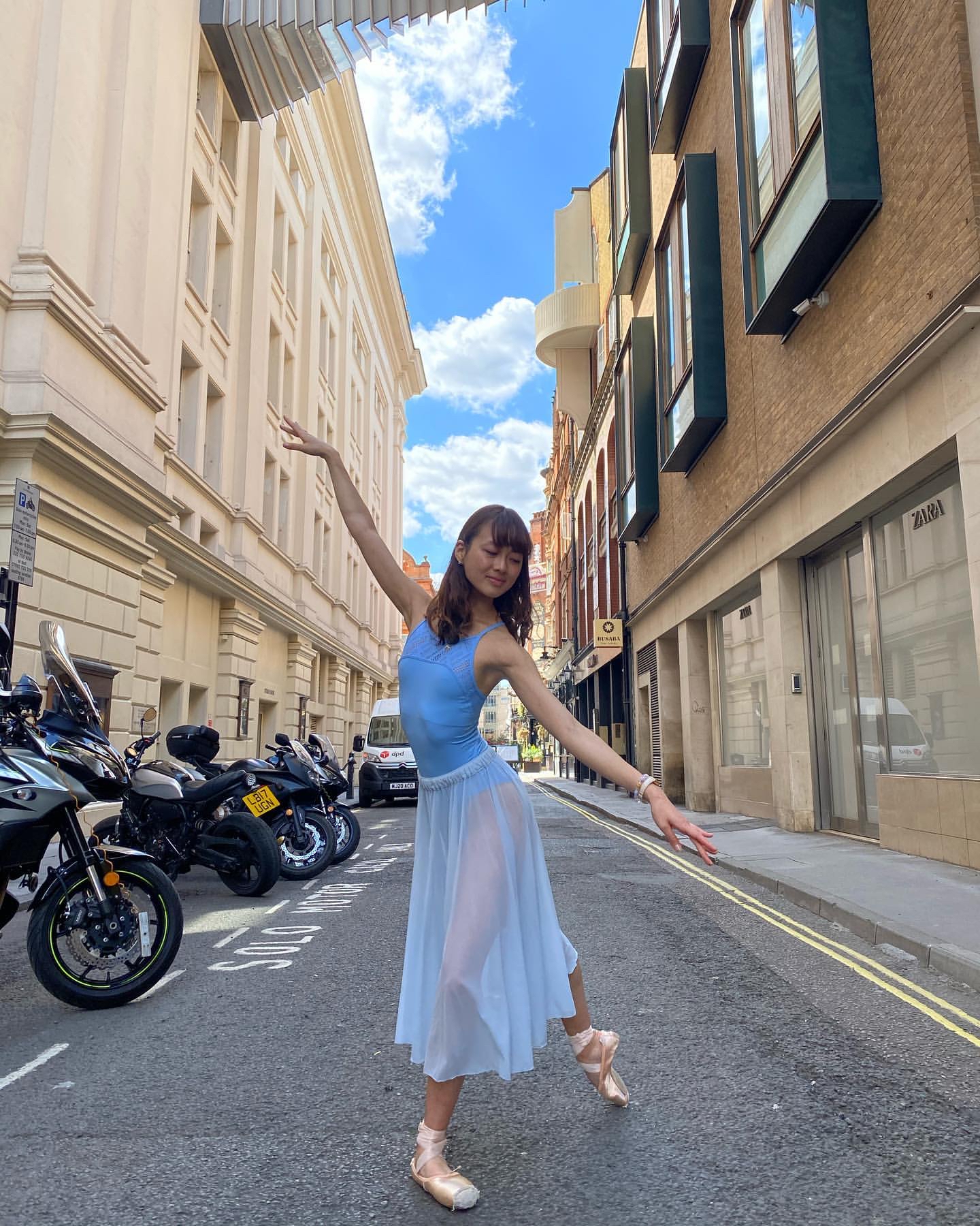 チャコット新宿店 英国ロイヤルバレエ団の前田紗江さん T Co G0pehkoehb Freedoflondonのレオタードを着用して下さっております 着用レオタードはこちら T Co Gdxqflk2em 在庫確認や発送も承っております 03 5302 チャコット新宿店 英国ロイヤルバレエ団の前田紗江さん T Co G0pehkoehb Freedoflondonのレオタードを着用して下さっております 着用レオタードはこちら T Co Gdxqflk2em 在庫確認や発送も承っております 03 5302