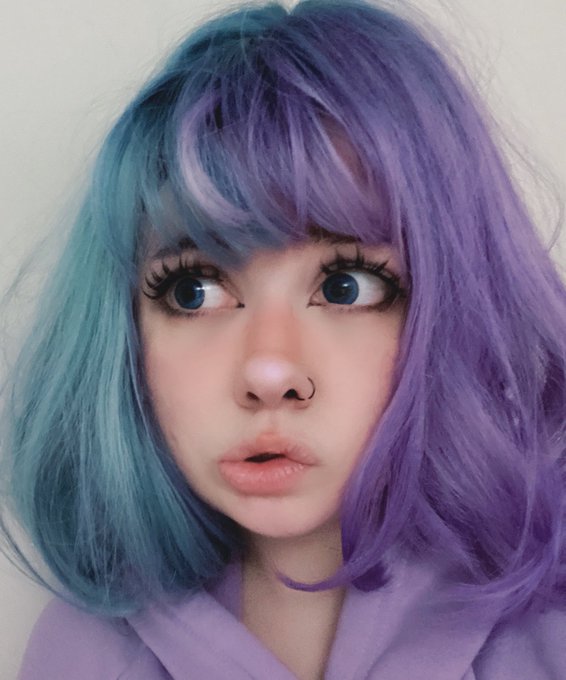 TW Pornstars - Venomous_dolly. The most retweeted pictures and videos