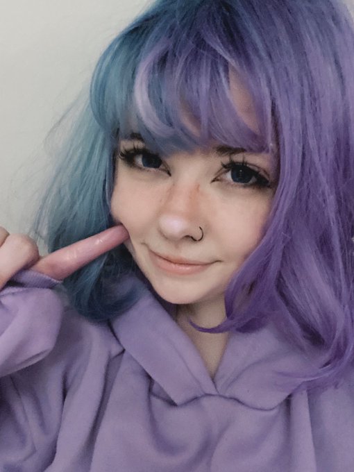 I like the way this wig came out. Turns out I really love dying wigs https://t.co/kXs5OPPvjQ