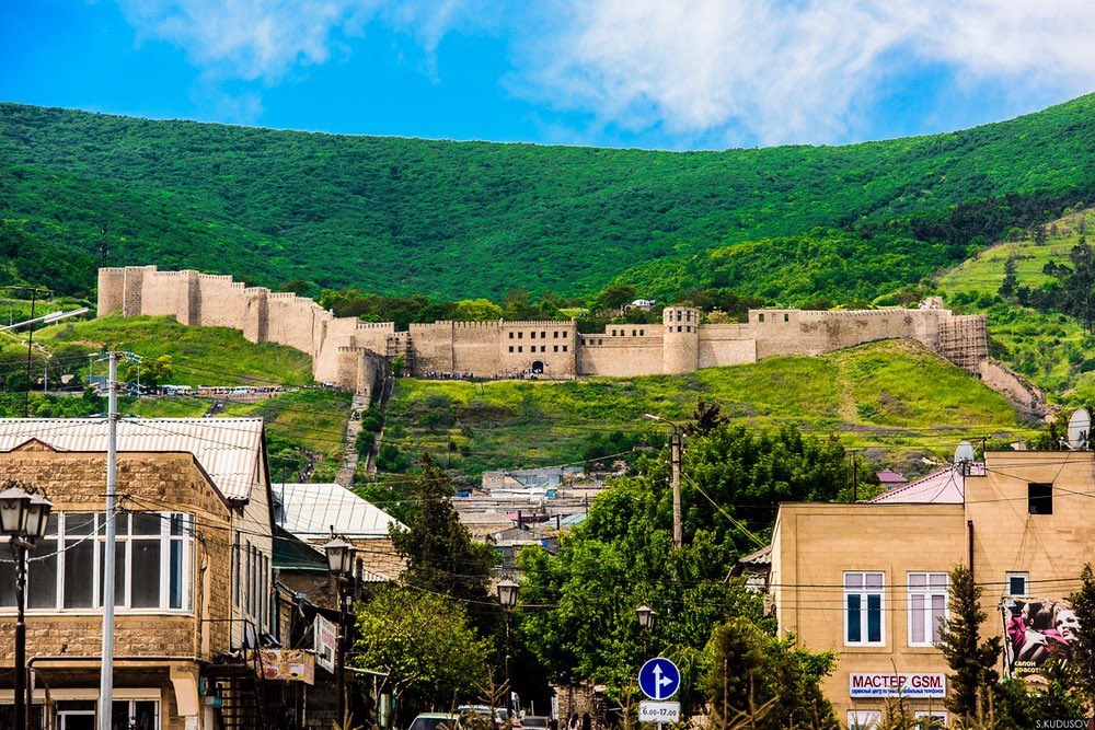 the city of derbent (dərbənd/دربند), in southern dagestan on the caspian sea (xəzər dərjoh), is home to one of our largest communities. it is a historically iranian city and possibly the oldest city in modern russia. it also has a large azeri population.