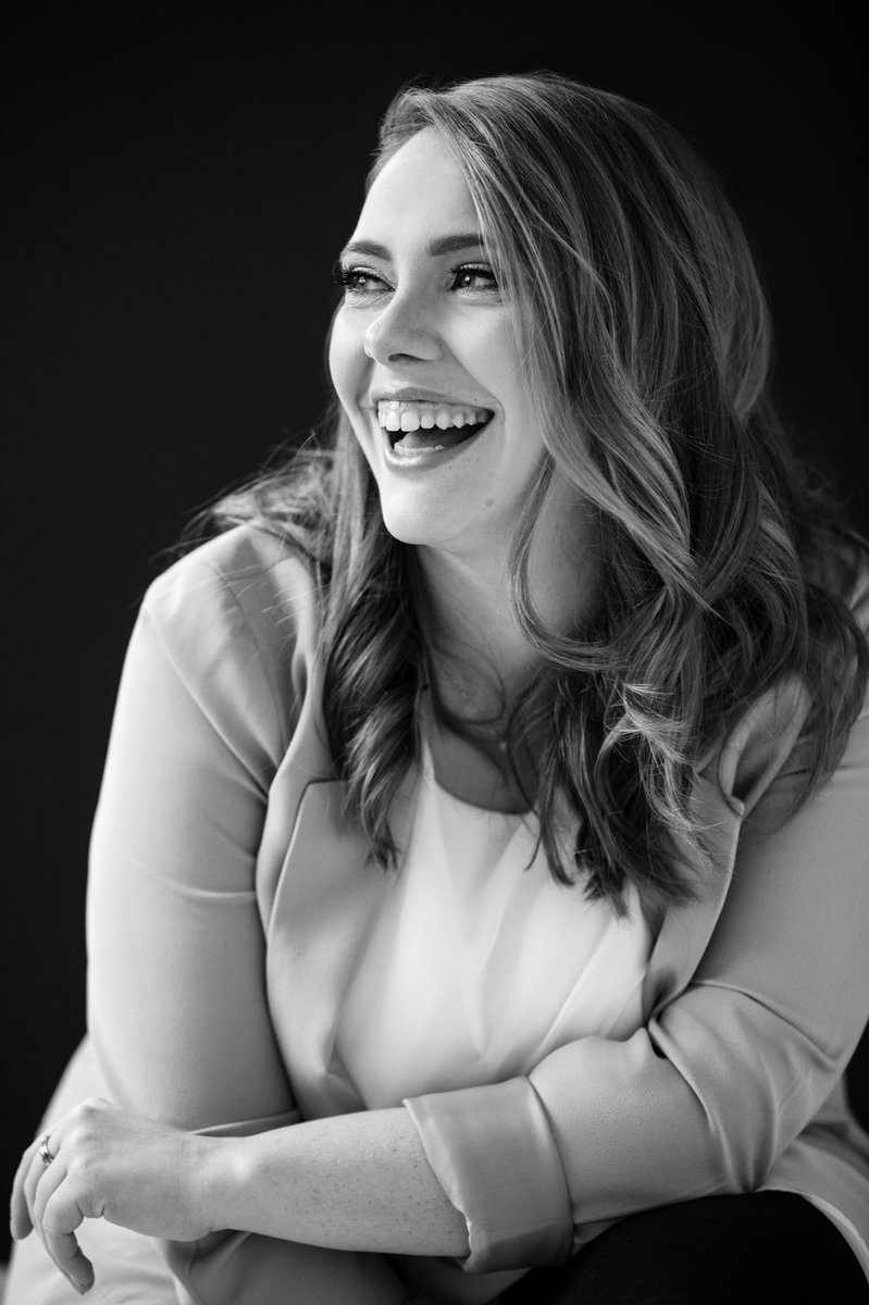 Be bold, be brave.
Be strong, dream big and love yourself. ✨

#womenempowerment

(Photo: Annie Diotte / MUA: Steven Cabeleira)