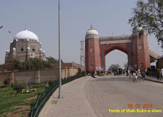 However the fort was heavily damaged first by the Sikhs and later the British so not many of its military features survive.One of the buildings which still stands is the Tomb of Shah Rukn-e-Alam who was a Sufi saint. The tomb was constructed by the Tughlaqs in 1320.
