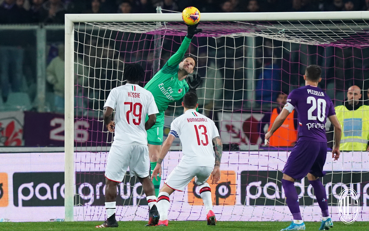 milanobsession's tweet photo. My very favorite podcast is @SeasonofSports where a Milan player, @asmir1 Begović, steps into his fanzone, talking all kinds of sports.

If you've never listened, you're missing out.

This episode is an update on all things NFL, including his favorite team. 🏈 Check it out! https://t.co/F7uwALgyxQ