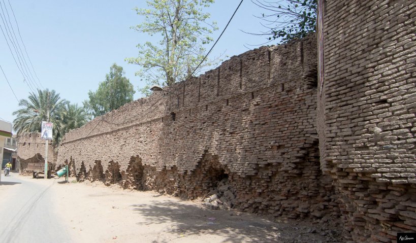 *Thread #6*This thread covers forts of Multan and Dera Ghazi Khan divisions. Due to the large number of forts in the area, Bahawalpur Division will be covered separately. #forts #Castle