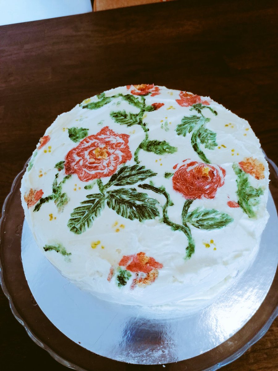 PekoeMellowTea's tweet photo. Back by popular demand our seasonal lemon cake, decorated with beautiful summer flowers #pekoemellow #pekoemellowteahouse #pekoemellowtea #summercakes #decoratingtrends2020 #cakedecorating #cakes #cakestagram #cakee #cakeeater https://t.co/dVXF1NHoeF