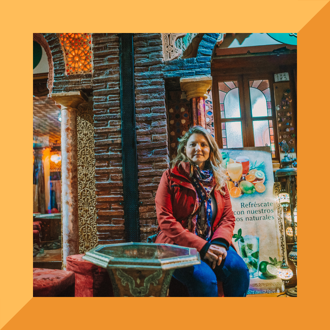 🇪🇸 Si tu barco no viene, nada hacia él - Johnathan Winters

🇬🇧 If your ship doesn’t come in, swim out to it - Johnathan Winters