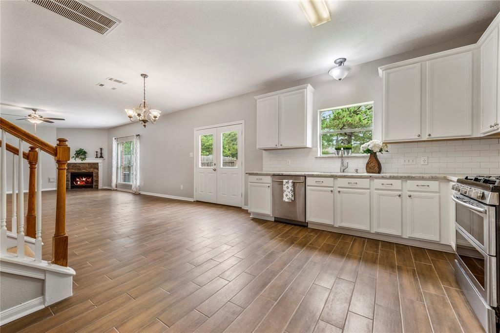 nexthomejanan's tweet photo. 16514 Wheatfield Dr #HoustonTX
4 Beds | 2.5 Baths | 2886 Sq.ft. | 7275 Lot Sq.ft.
#JananUpshaw #REALTOR | (281) 387-7002
#wheatstoneestates #copperfield #cyfair #houstonrealestate #houstonhomes #copperfieldproperties #copperfieldrealtor #jananupshaw #nexthomerealtycenter https://t.co/BCjdVrCQUR